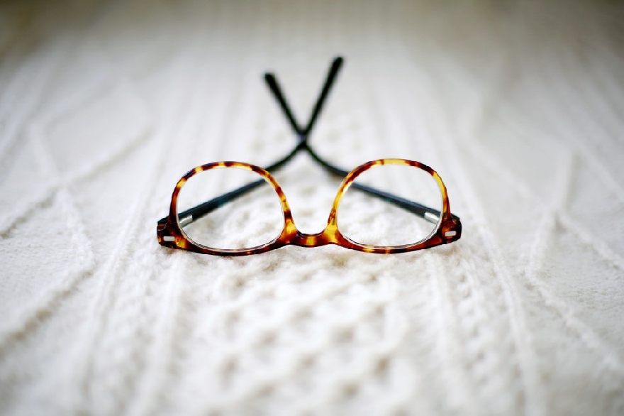 Brown spotted glasses