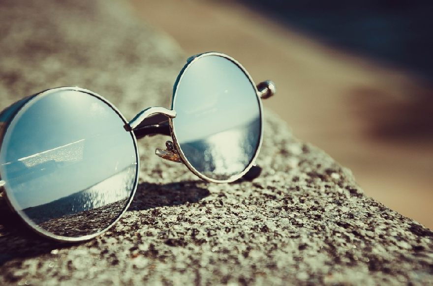 Lunettes de soleil avec reflet